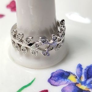 ❤ STERLING SILVER RING SIZE 6